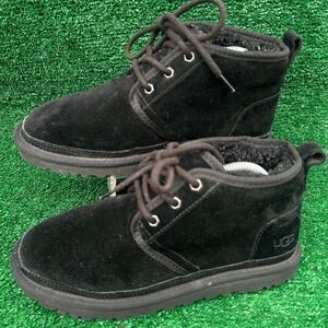 UGG Neumel Black Suede Lace Up Chukka Boots 1094269 Womens 8